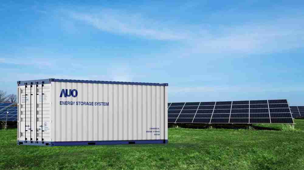 传奇国际透过AI数据管理，，提供不同类型用户进行储能与能源管理，，达到再生能源管控调度成效