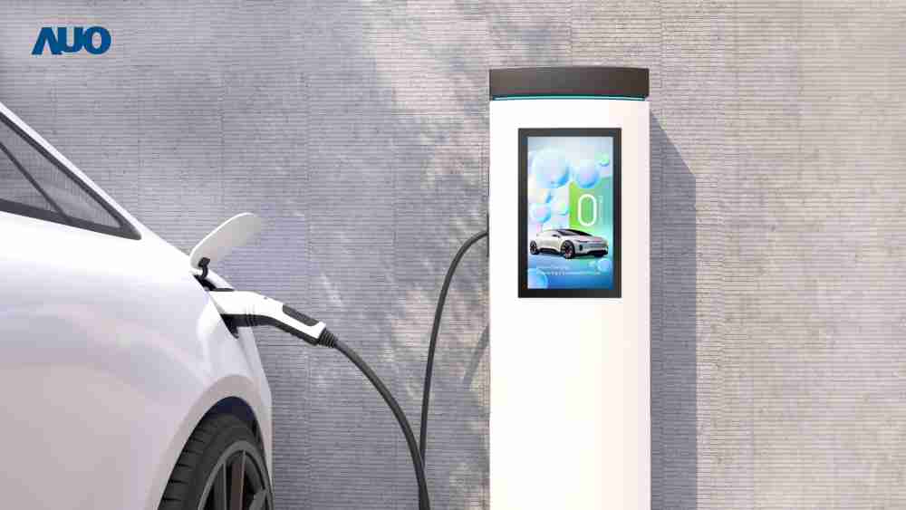 友達〝EVSE車用充電樁解決方案〞專為電動汽車充電樁設計，，，具有高亮度、、、、克服戶外艱難環境的耐溫、、耐紫外線等特性，，，並搭載散熱性及擴充性強的高效能工業電腦，，，，可實現人機互動訴求，，如資訊顯示、、、、支付等應用